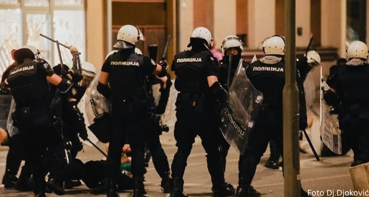 Brutalna I nezapamćena intervencija policije na gradjane Valjeva