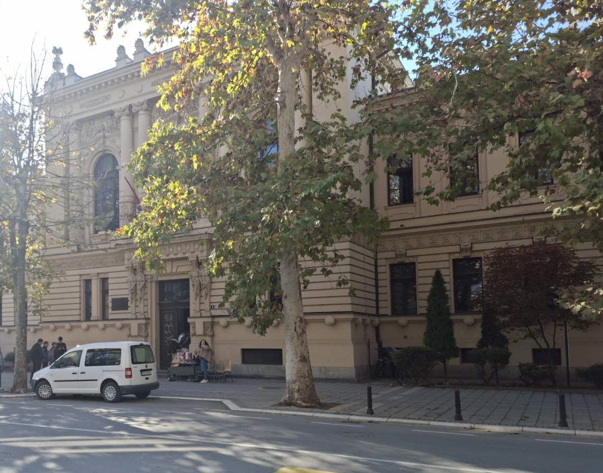 Smena u Valjevskoj gimnaziji: Mila Ilčić razrešena, učenici nastavljaju blokadu