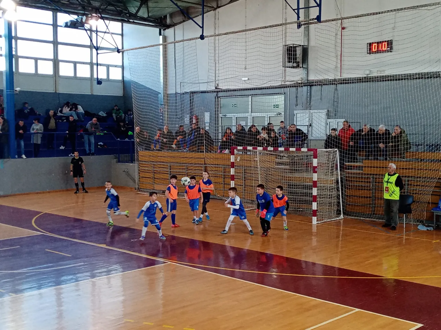 Počeo Novogodišnji turnir u malom fudbalu